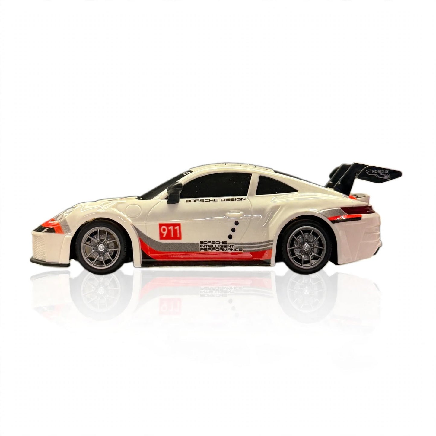 2.4GHz Radio-Controlled Racing Car – White Porsche 911-Style RC Drift Car