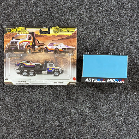 Hot Wheels '67 Off Road Tout-Terrain Camaro with Terra-Torque PLUS Abyssal Mirror