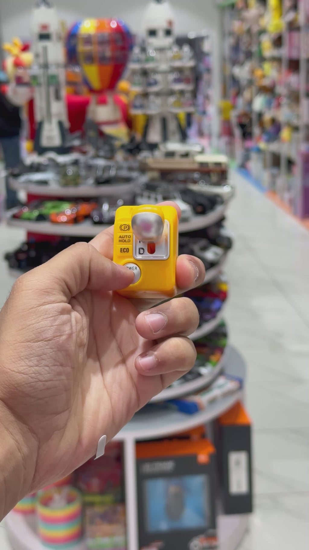 Gear-shifter keychain with car sound